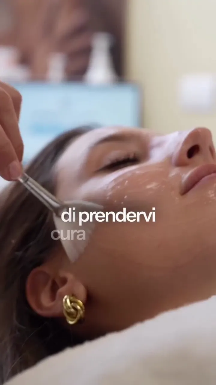 Un trattamento al viso da Autentica Beauty